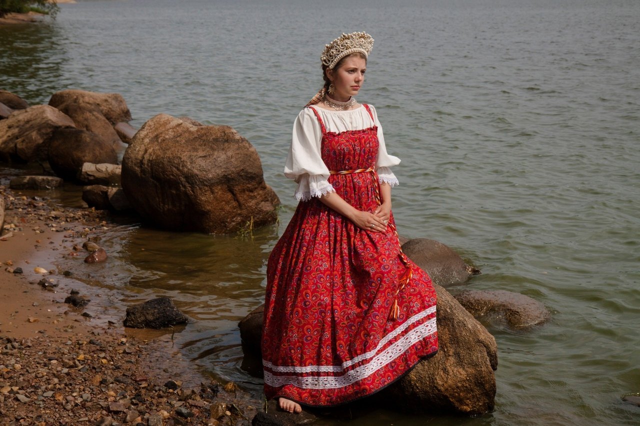 Women in Slavic costumes in Jixi
