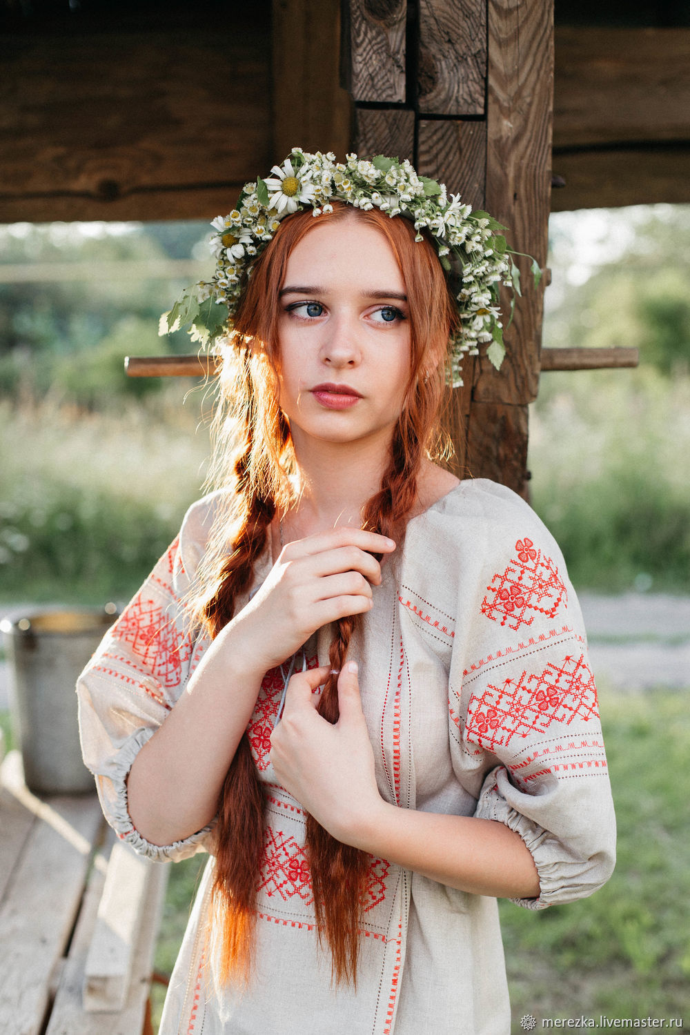 Girls in Slavic costumes in Jixi