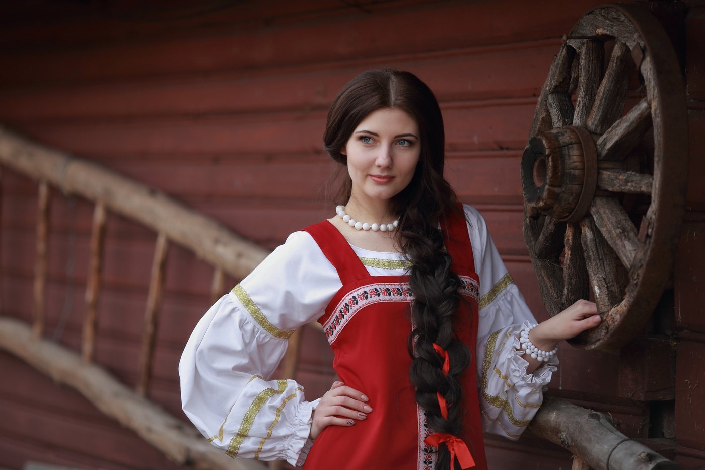 Girls in Slavic costumes in Jixi
